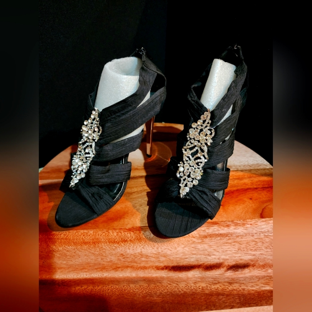 Black Marichi shoes size 7
